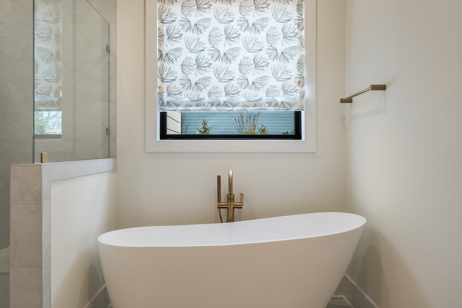 Primary bath with soaking tub in a Gemstone custom home in Apex